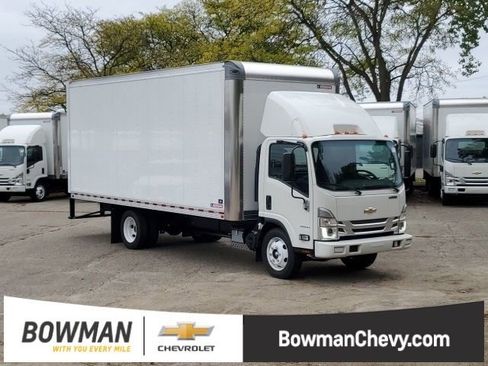 New 2024 Chevrolet Low Cab Forward image 2