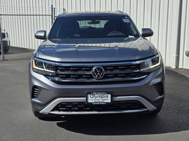 Used 2023 Volkswagen Atlas Cross Sport SE AWD/4WD image 2