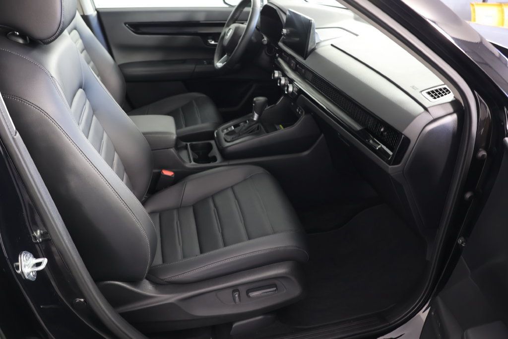Used 2025 Honda CR-V EX-L image 23