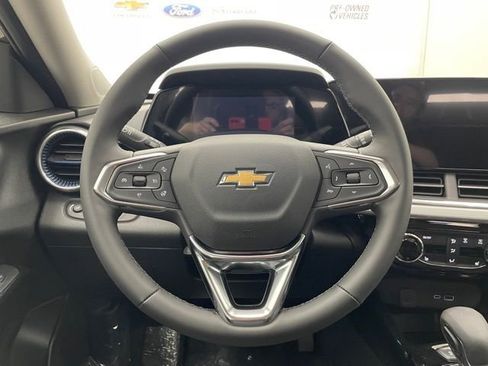 New 2026 Chevrolet Trax LT FWD image 10