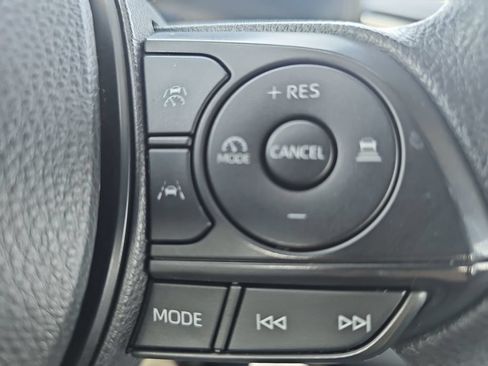 Used 2023 Toyota Corolla LE FWD image 17