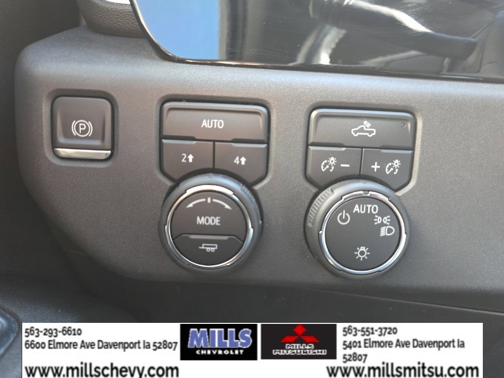 Used 2024 Chevrolet Silverado 1500 LT AWD/4WD image 11