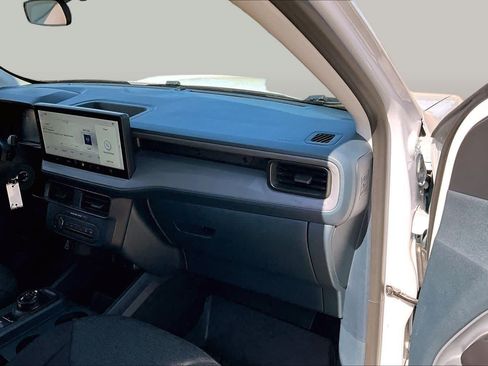 Used 2025 Ford Maverick XL FWD image 16