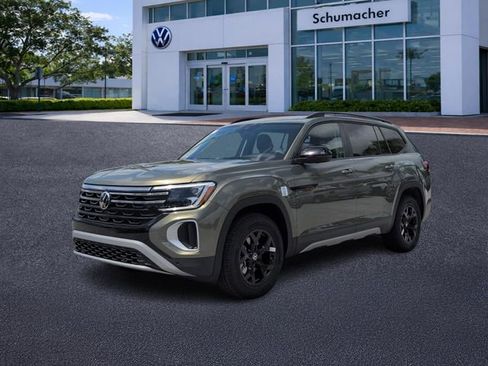 New 2026 Volkswagen Atlas Peak Edition AWD/4WD image 3