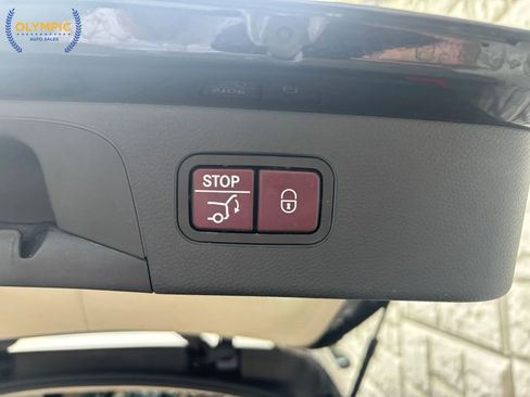 Used 2017 Mercedes-Benz GLC 300 w/ Premium 1 Package image 46