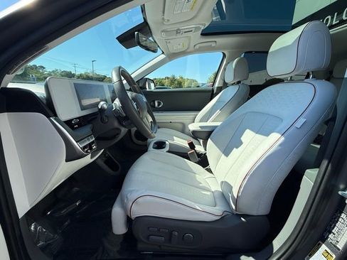 Used 2024 Hyundai Ioniq 5 Limited image 17