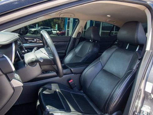 Used 2021 Nissan Maxima 3.5 SV w/ Floor Mat Group FWD image 7