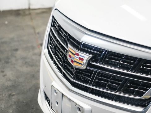 Used 2017 Cadillac XTS Luxury w/ Driver Awareness Package FWD image 3
