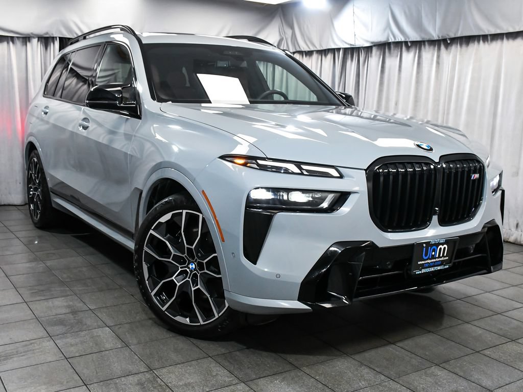 Used 2026 BMW X7 M60i AWD/4WD image 3