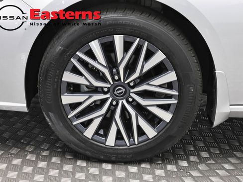 Used 2023 Nissan Altima 2.5 SV w/ SV Premium Package AWD/4WD image 33