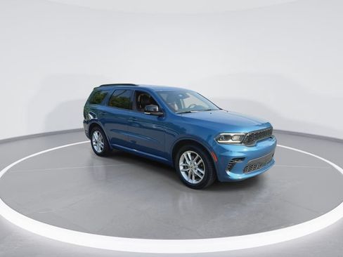 Used 2024 Dodge Durango GT RWD image 2