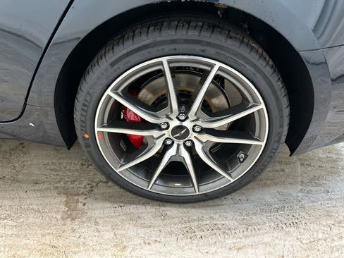 New 2025 Genesis G70 2.5T image 8