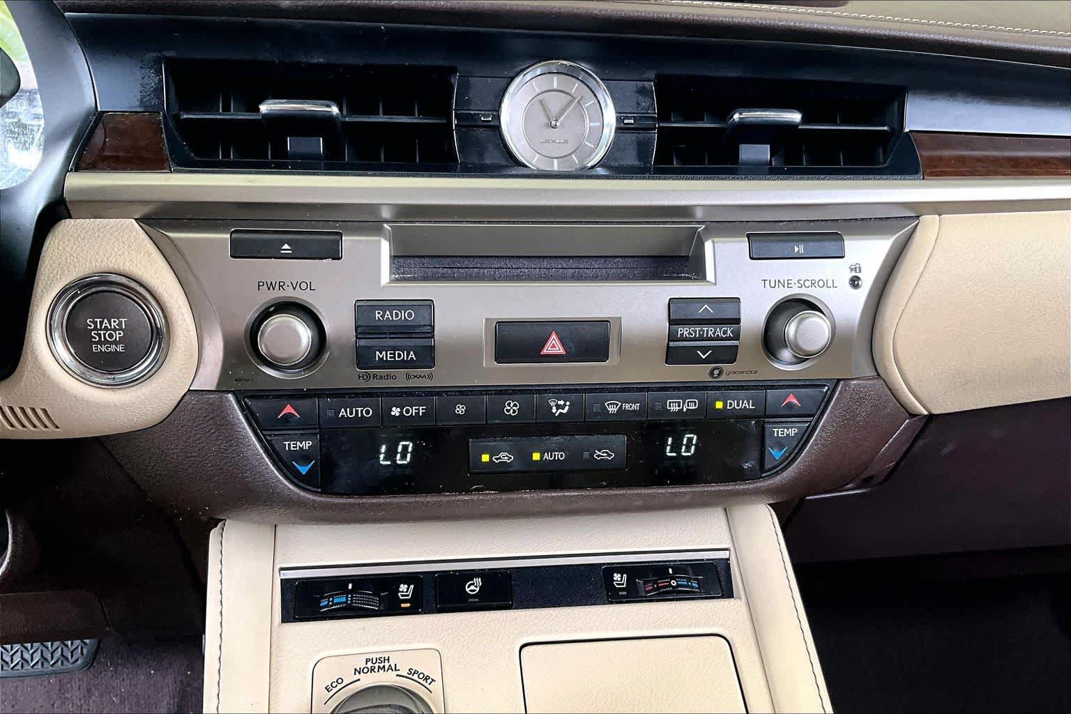 Used 2017 Lexus ES 350 FWD image 32