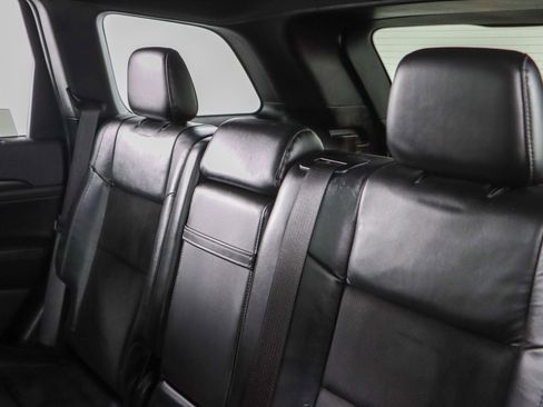 Used 2018 Jeep Grand Cherokee Altitude image 25