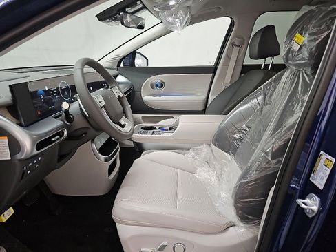 Used 2026 Hyundai Ioniq 9 SEL image 5