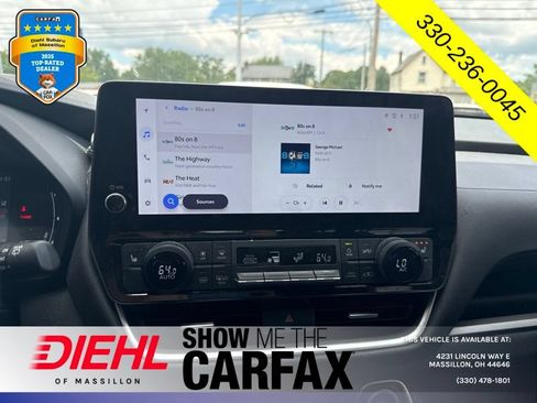 Used 2025 Toyota Grand Highlander AWD image 17