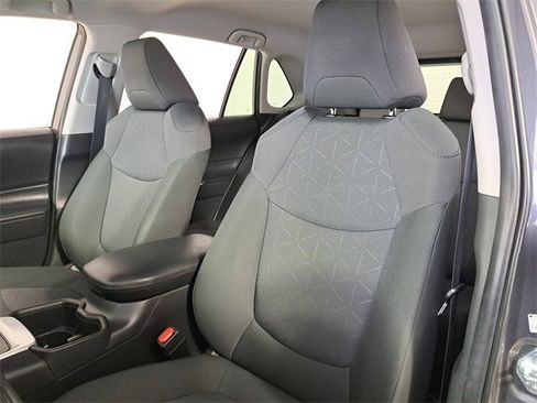 Used 2024 Toyota RAV4 XLE image 20