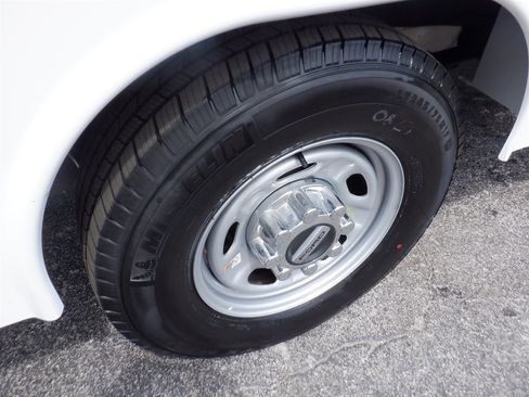 Used 2020 Ford F250 XL w/ Power Equipment Group image 7