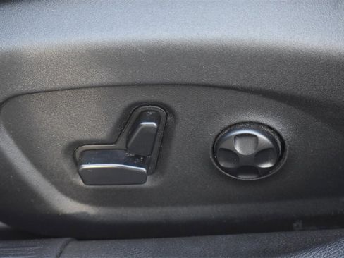 Used 2015 Chrysler 200 C w/ Navigation & Sound Group I image 26