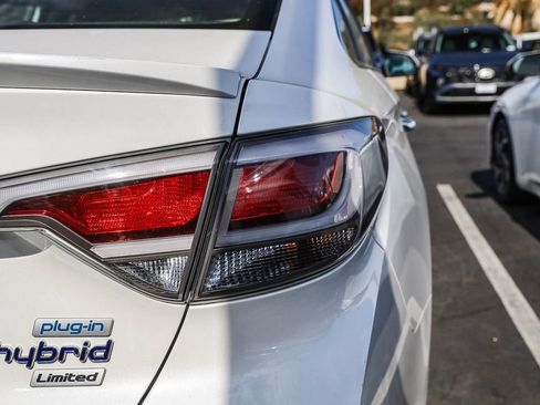 Used 2017 Hyundai Sonata Limited FWD image 8