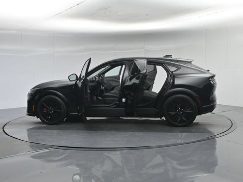 Certified 2025 Ford Mustang Mach-E GT AWD/4WD image 37