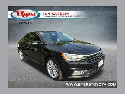 Used 2018 Volkswagen Passat 2.0T SE FWD image 1