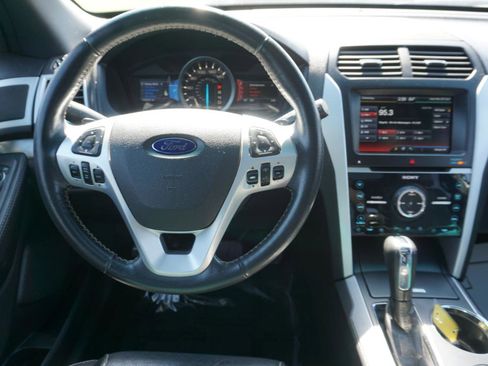 Used 2013 Ford Explorer Sport image 10