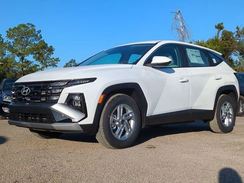 New 2026 Hyundai Tucson SE FWD image 2