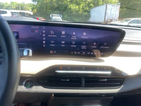 Certified 2025 Buick Enclave Preferred FWD image 25