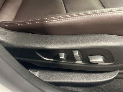 Used 2020 Cadillac XT6 Premium Luxury FWD image 24
