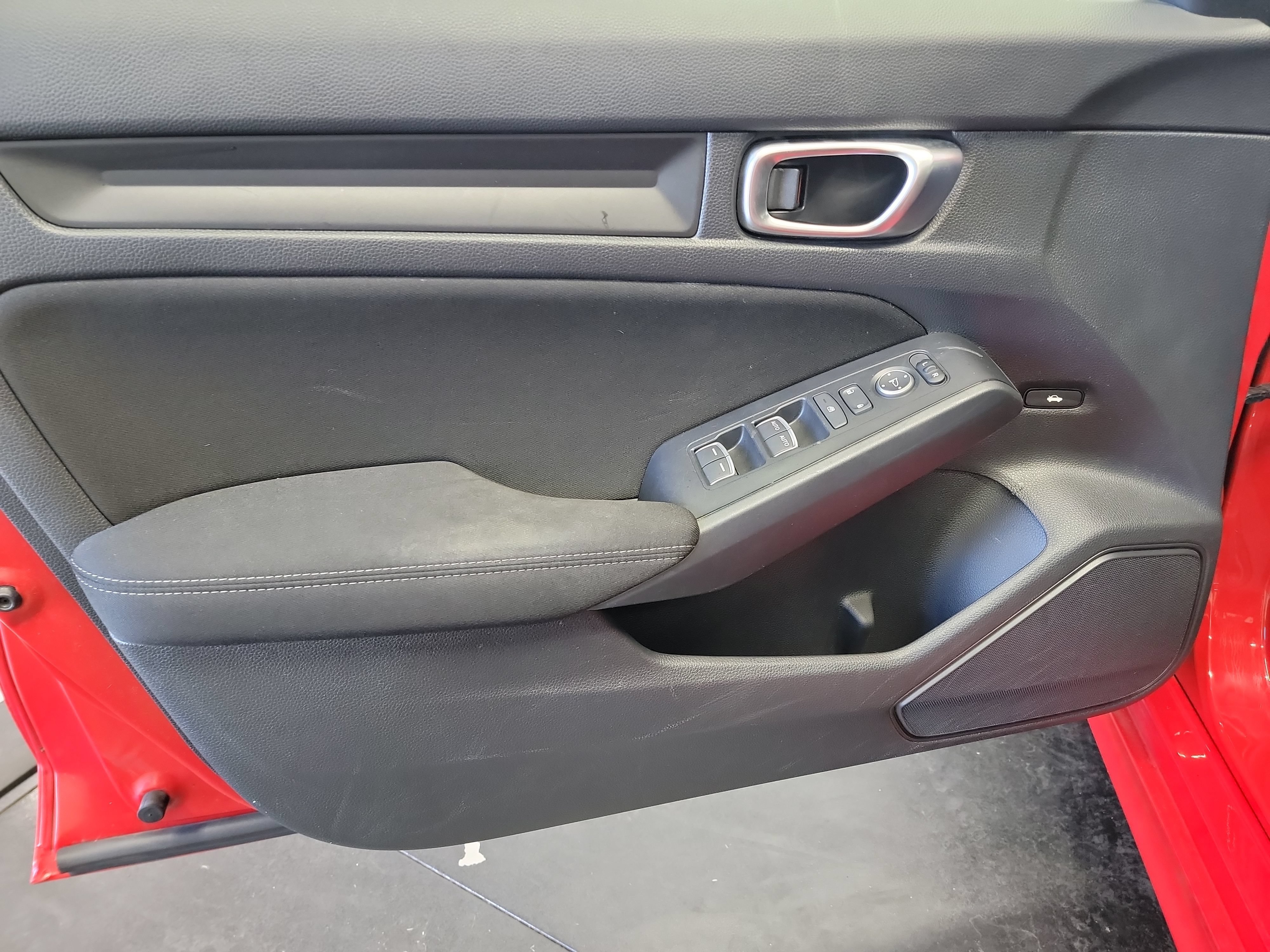 Used 2024 Honda Civic Sport image 13