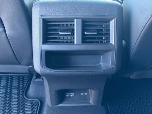 Used 2020 Volkswagen Atlas Cross Sport SE AWD/4WD image 27