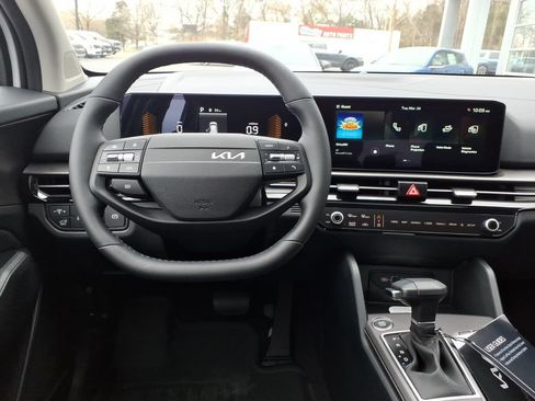 New 2026 Kia Sportage EX w/ EX Panorama Roof Package FWD image 13