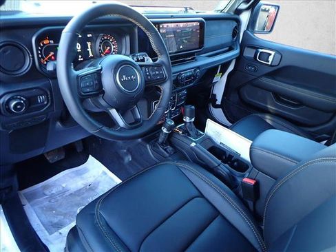 New 2025 Jeep Wrangler Unlimited Rubicon 392 image 10