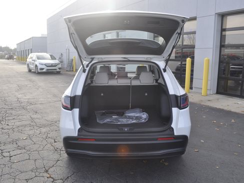 Certified 2025 Honda HR-V LX image 11