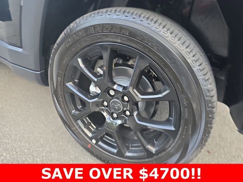 New 2025 Jeep Compass Latitude w/ Sun & Sound Group image 34