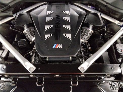 Used 2023 BMW X7 M60i image 53