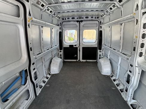 Used 2023 RAM ProMaster 2500 FWD image 21