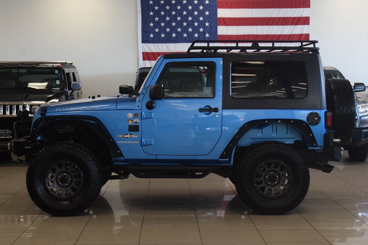 Used 2010 Jeep Wrangler Rubicon w/ PWR Convenience Group AWD/4WD image 4