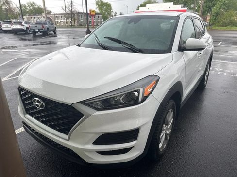 Used 2021 Hyundai Tucson SE FWD image 2