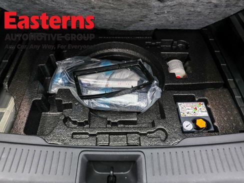 Used 2023 Nissan Ariya FWD image 9