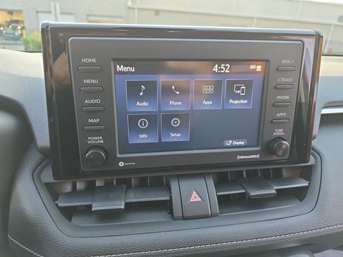 Certified 2022 Toyota RAV4 LE image 21