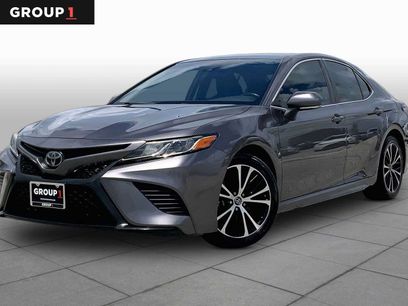 Used 2019 Toyota Camry SE w/ Convenience Package