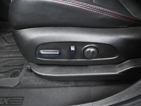 Used 2024 Chevrolet Equinox RS w/ RS Leather Package AWD/4WD image 12