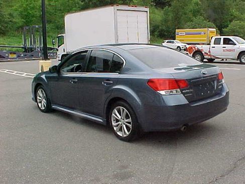 Used 2014 Subaru Legacy 2.5i w/ Alloy Wheel Package image 7