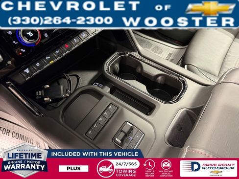 Used 2025 GMC Sierra 2500 AT4X image 14