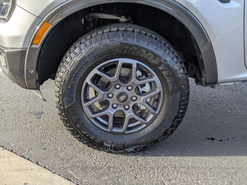 Used 2024 Ford Ranger XLT image 11