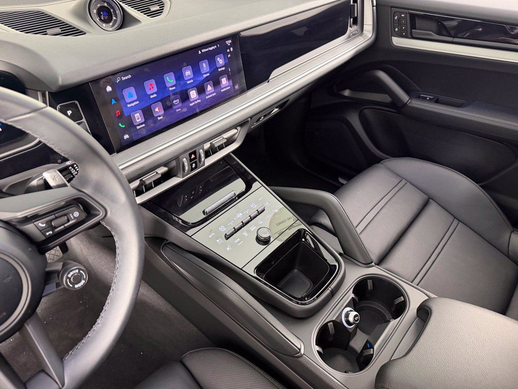 Certified 2026 Porsche Cayenne Coupe AWD/4WD image 29