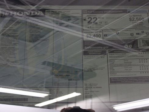 New 2025 Honda Pilot Sport image 15