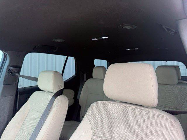 Used 2023 Chevrolet Traverse LT w/ LPO, Cargo Package AWD/4WD image 12